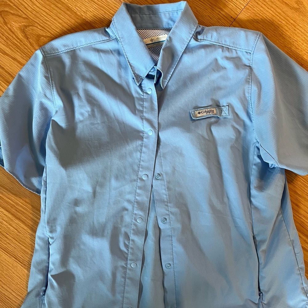 Columbia Men's Blue Shirt